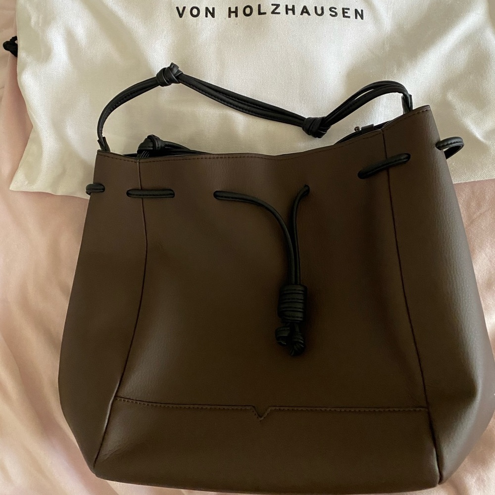 Von Holzhausen the Bucket Crossbody